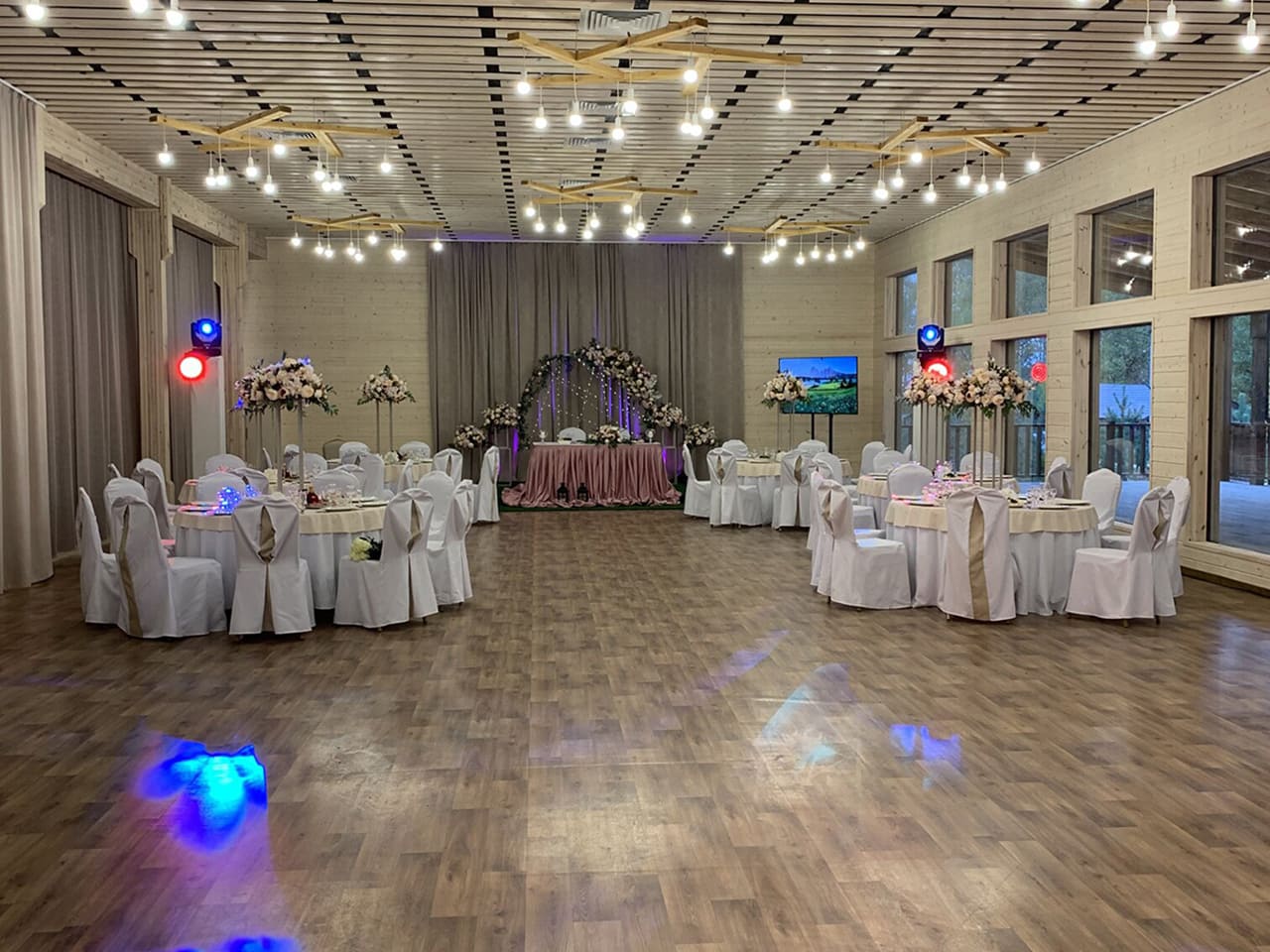 Ресторан для свадьбы на базе отдыха